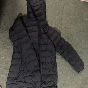 Mountain Hardwear Women's Black Parka